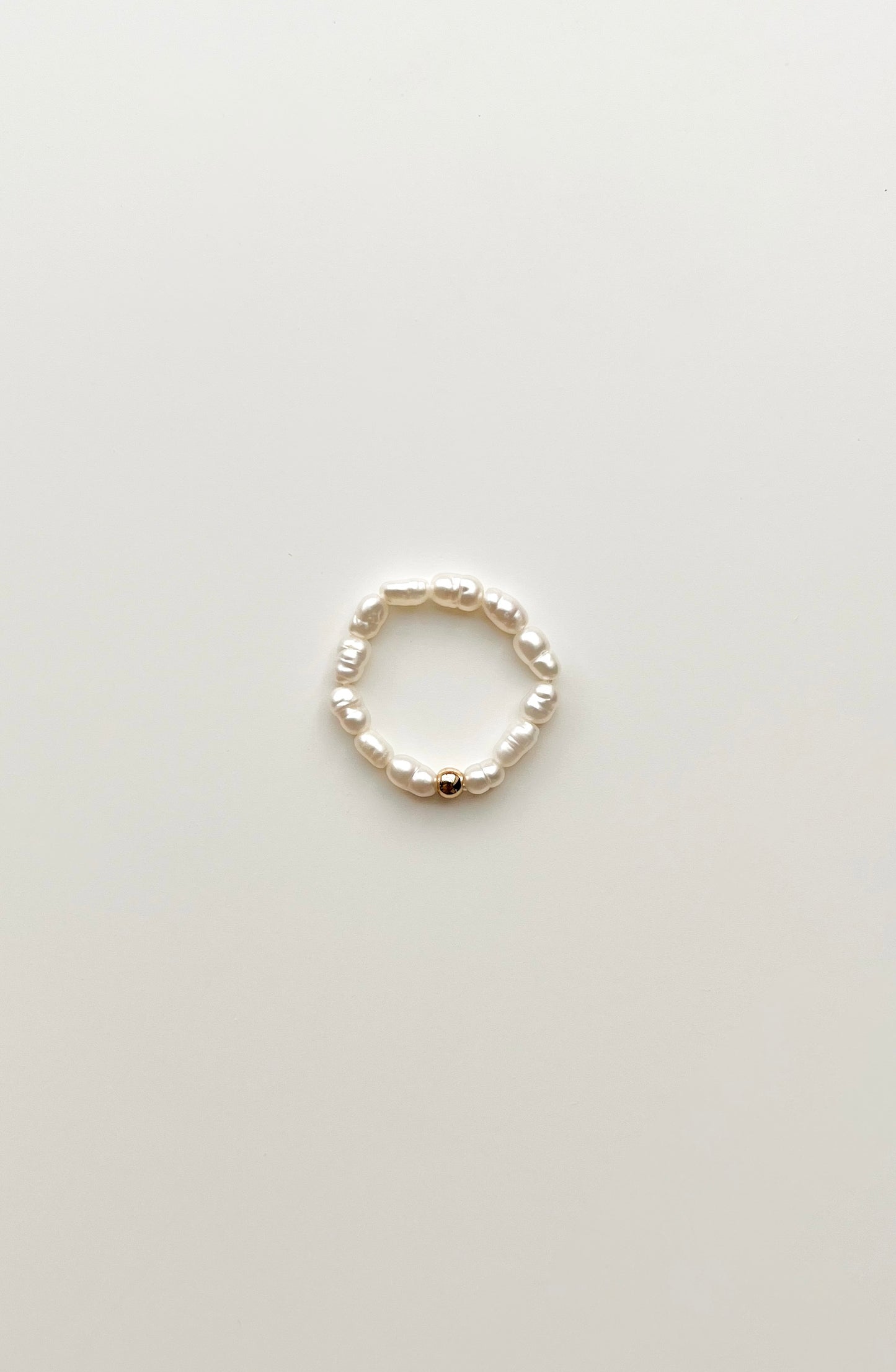 Mini Pearl Ring