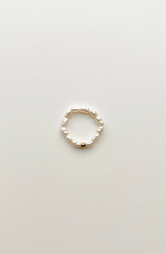 Mini Pearl Ring